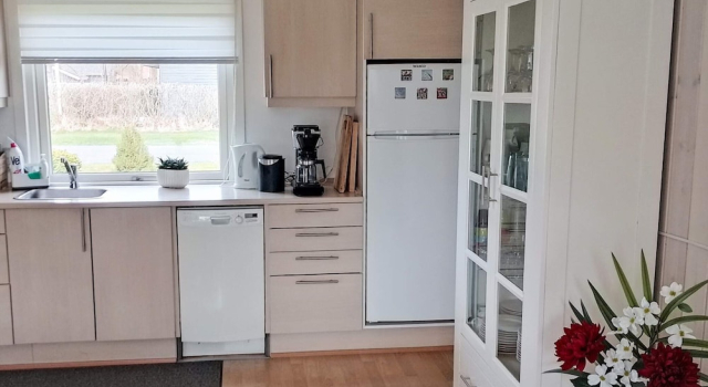 Коттедж Home With Wood Stove & Annex