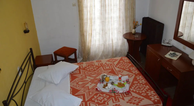 Двухместный номер Economy с балконом Hotel Hani Zisi