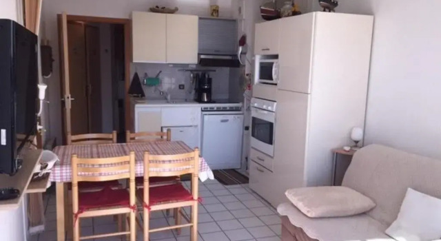 Appartement Port Barcarès, 2 pièces, 4 personnes - FR-1-81-430, Book Lejlighed Hoteller i Corbières med parkering, Parkering