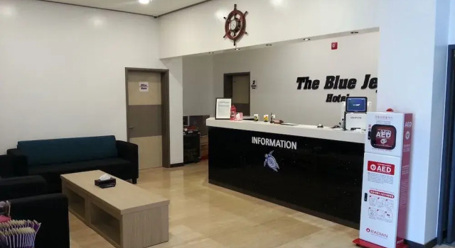 The Blue Jeju Guesthouse - Hostel, Забронировать Хостел Отели Согвипхо с парковкой, Парковка