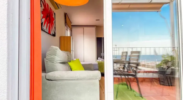 Unik Vacation Attic in Tarragona, Забронировать Апартаменты/квартира Таррагона Tarragonès, рядом с Provincial Traffic Headquarters