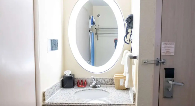 Четырёхместный номер Standard Baymont by Wyndham College Park Atlanta Airport South