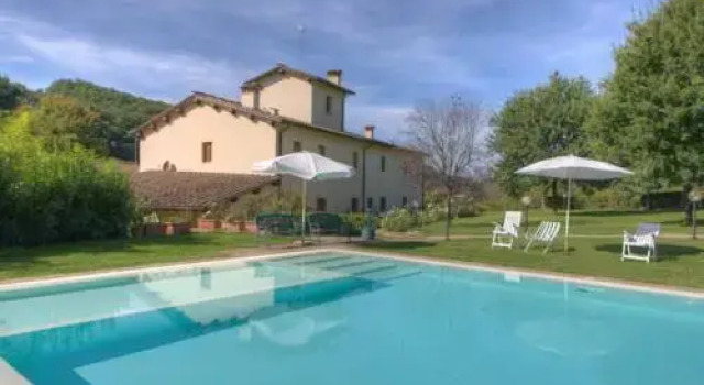 Fattoria di Rimezzano, Забронировать Отель Отели в центре Баньо-а-Риполи, в центре