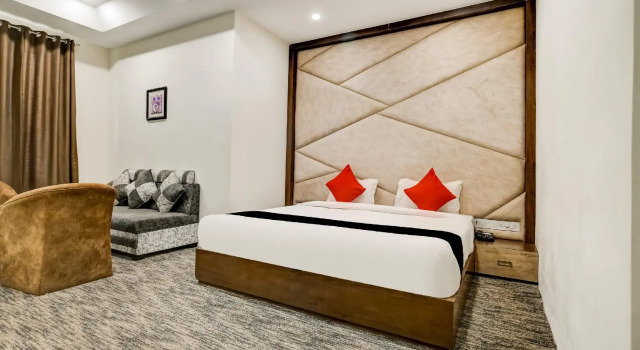 OYO 27837 Anandam Club And Resort