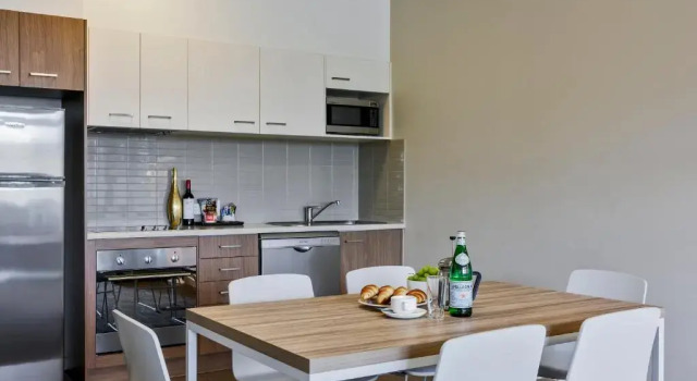 Апартаменты с 2 комнатами Quest Mawson Lakes