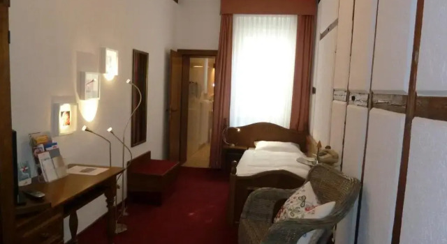 Номер Standard AKZENT Hotel Bergs Alte Bauernschänke- Wellness und Wein