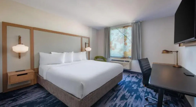 Номер Fairfield Inn by Marriott JFK Airport