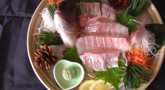 Yamakouen, Rezerwuj Hotel Toba 