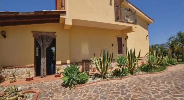 Villa Miry, Prenota Villa Hotel a Partinico con parcheggio, Parcheggio