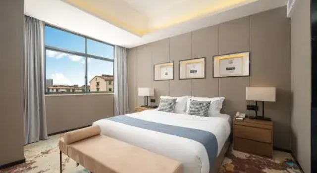 Люкс Changshuo Impression Hotel (Anji Wanxiang World Shopping Plaza)