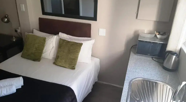 Urban Manor, Забронировать Отель Отели Порт-Элизабет 3 звезды, 3*
