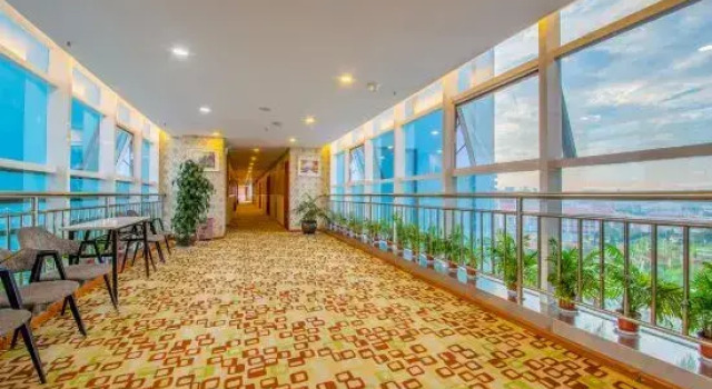 Chuangke Hotel, Book Hotel Huacheng Yunnan