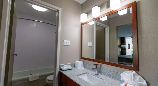 Serena Inn Goldsboro, Varaa Hotelli Goldsboro Pohjois-Carolina