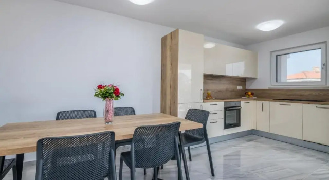 Апартаменты Standard Apartments Elle Luxury Vantačići
