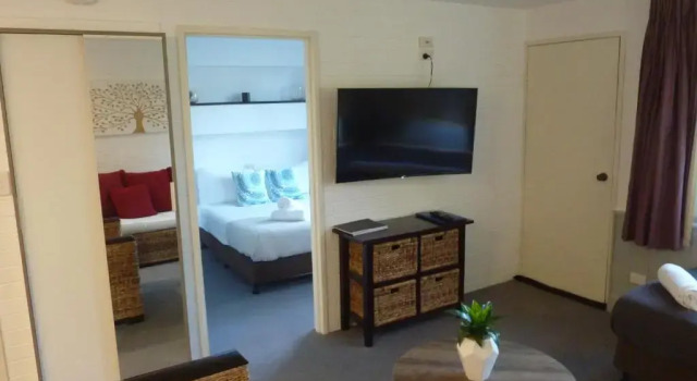 Апартаменты The Lodge Broulee
