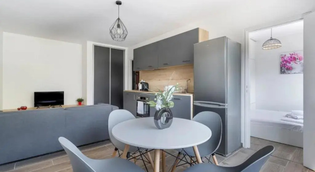 Appartement T2 au calme - 10min de Lyon - Parking, Prenota Appartamento Tassin-la-Demi-Lune Rodano