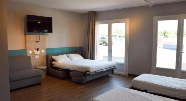 Deltour Hôtel Millau City, Rezerwuj Hotel Millau Aveyron, w pobliżu Millau Train Station