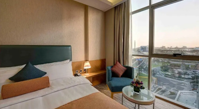 Двухместный номер Superior Royal Continental Hotel
