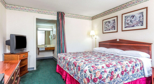 Days Inn by Wyndham Cornelia, Boek Hotel Hotels in Georgia met parkeren, Parkeren