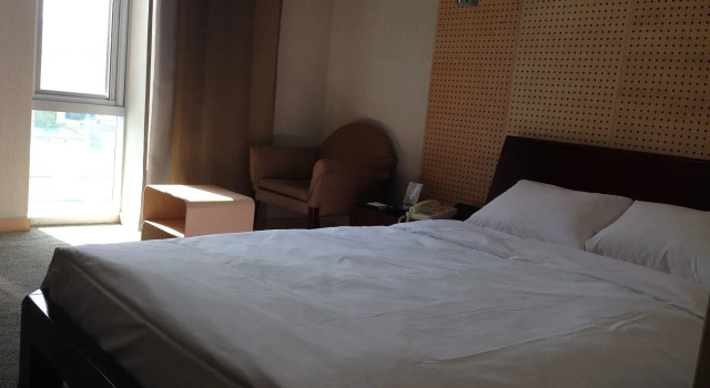 Changwon Hotel, Забронировать Отель Чханвон Кёнсан-Намдо, рядом с Курган Сонсан