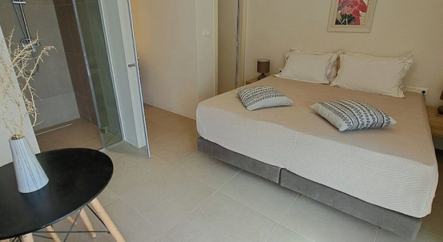 Apeiron Akrotiri by Apeiron Hotels