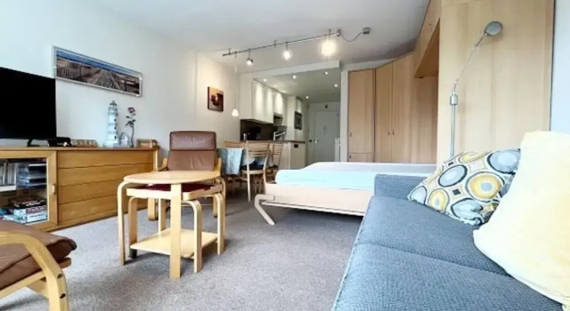 Studio Apartment in Knokke Near Seafront, Rezerwuj Apartament Hotele w Bruksela z parkingiem, Parking