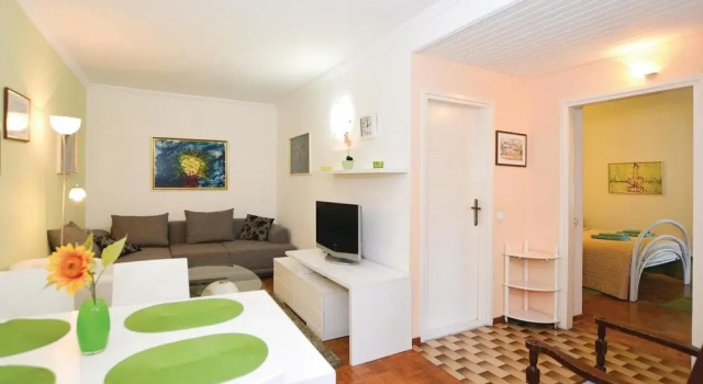 Awesome Home in Portoroz With Sauna, Wifi and 2 Bedrooms