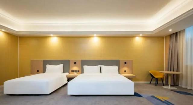 Трёхместный номер Standard Holiday Inn Express Chengdu Tianfu Square by IHG