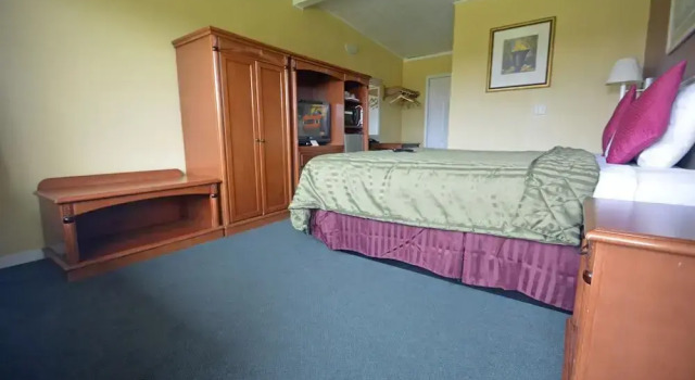 Gateway Inn, Buchen Sie Gasthaus Red Bluff Kalifornien