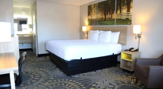 Days Inn Monroe, Varaa Hotelli Monroe Louisiana