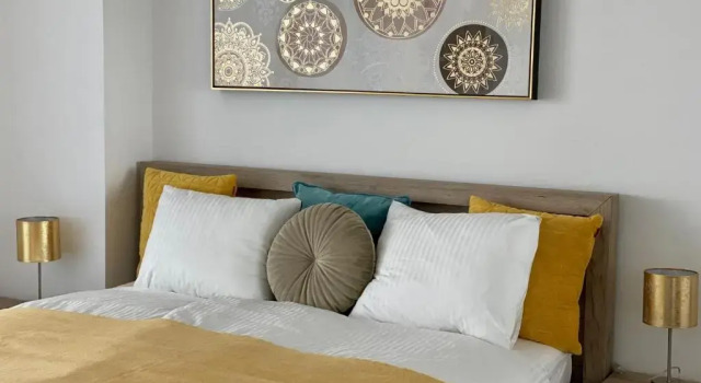 Royal Blue - luxurious flat with 5-star view over Lake Balaton, Book Hotel Hoteller i Western Transdanubia med parkering, Parkering