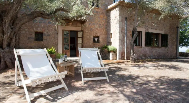 Вилла Es Coco Mountain Cottage in Sóller by PriorityVillas
