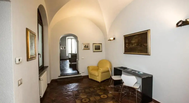 Апартаменты Historical apartment in the center of Gravedona - Larihome A02