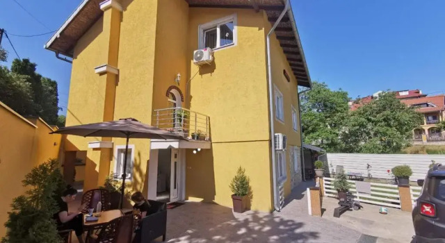 Comfort Inn Apartmani, Забронировать Апартаменты/квартира Отели Врнячка Бани с парковкой, Парковка