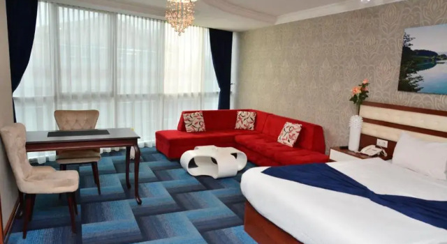 Полулюкс Business Grand Hotel