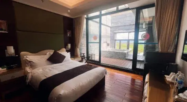 Люкс с видом на море Sanqian Yinhe International Camping Hotel