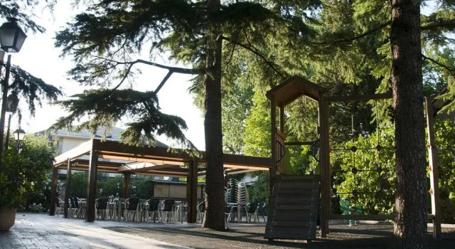 Hotel Rural torre blanca, Varaa Hotelli Guadarrama Sierra de Guadarrama