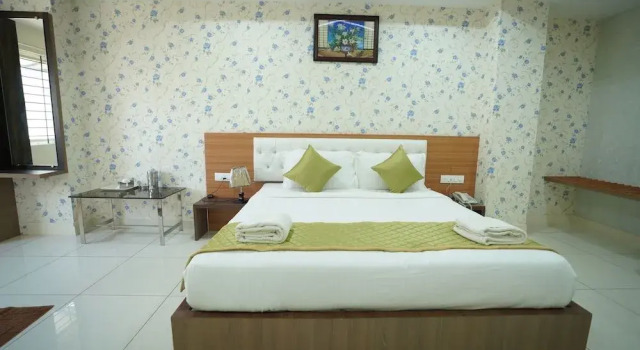 Hotel Mysore Palace, Buchen Sie Hotel Mysore Karnataka
