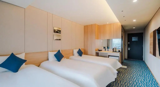 Трёхместный номер Standard Hotel bridge Seogwipo