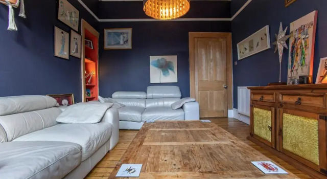 2 Bed in great location 15-20 Minutes walk to SEC, Забронировать Отель Отели Glasgow & The Clyde Valley с парковкой, Парковка