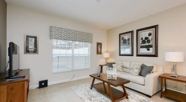 Spacious Cozy Comfort in Every Corner, Varaa Villa Kissimmee Kissimmee