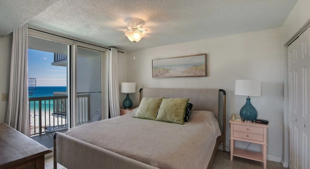 Pelican Beach 1518 2 Bedroom Condo by Pelican Beach Management, Забронировать Апартаменты/квартира Дестин Emerald Coast, рядом с Аквапарк Биг-Каунас