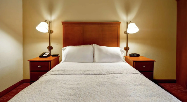 Двухместный номер Standard Hampton Inn Louisville Airport Fair/Expo Center