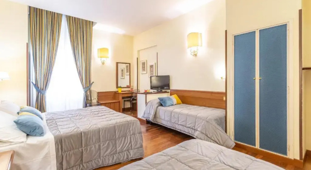 Четырёхместный номер Classic Hotel Medici