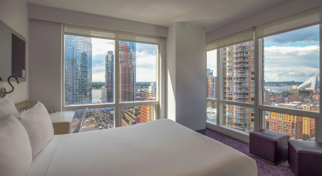 Двухместный номер First Class Corner YOTEL New York Times Square