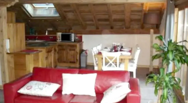 Chalet with 3 Bedrooms in Les Allues, with Wonderful Mountain View, Balcony And Wifi - 500 M From the Slopes, Забронировать Шале Виллы Овернь-Рона-Альпы, Вилла