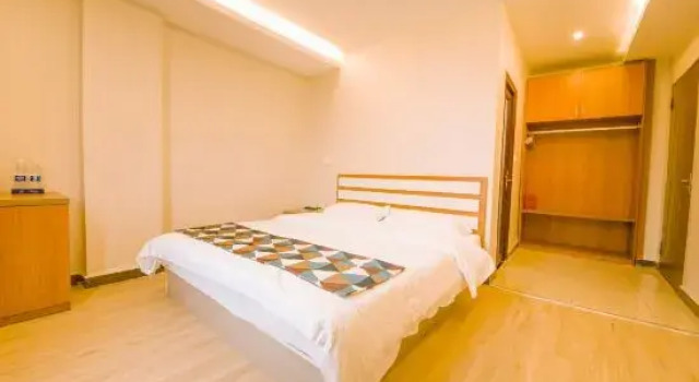 Люкс c 1 комнатой Haozhisen Hostel