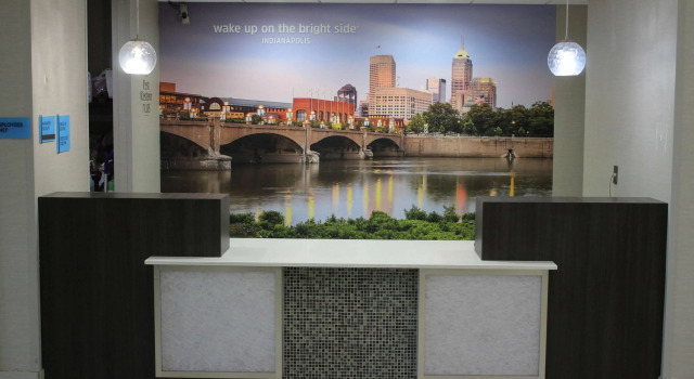 La Quinta Inn & Suites Indianapolis Downtown, Varaa Hotelli Hotellit Indianapolis pysäköinnillä, Pysäköinti