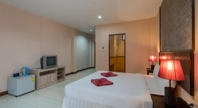 Четырёхместный номер Superior Amarin Hotel Patong