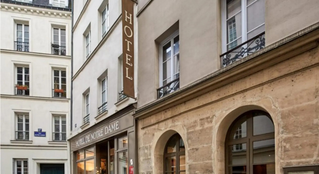 Hotel De Notre Dame Maître Albert